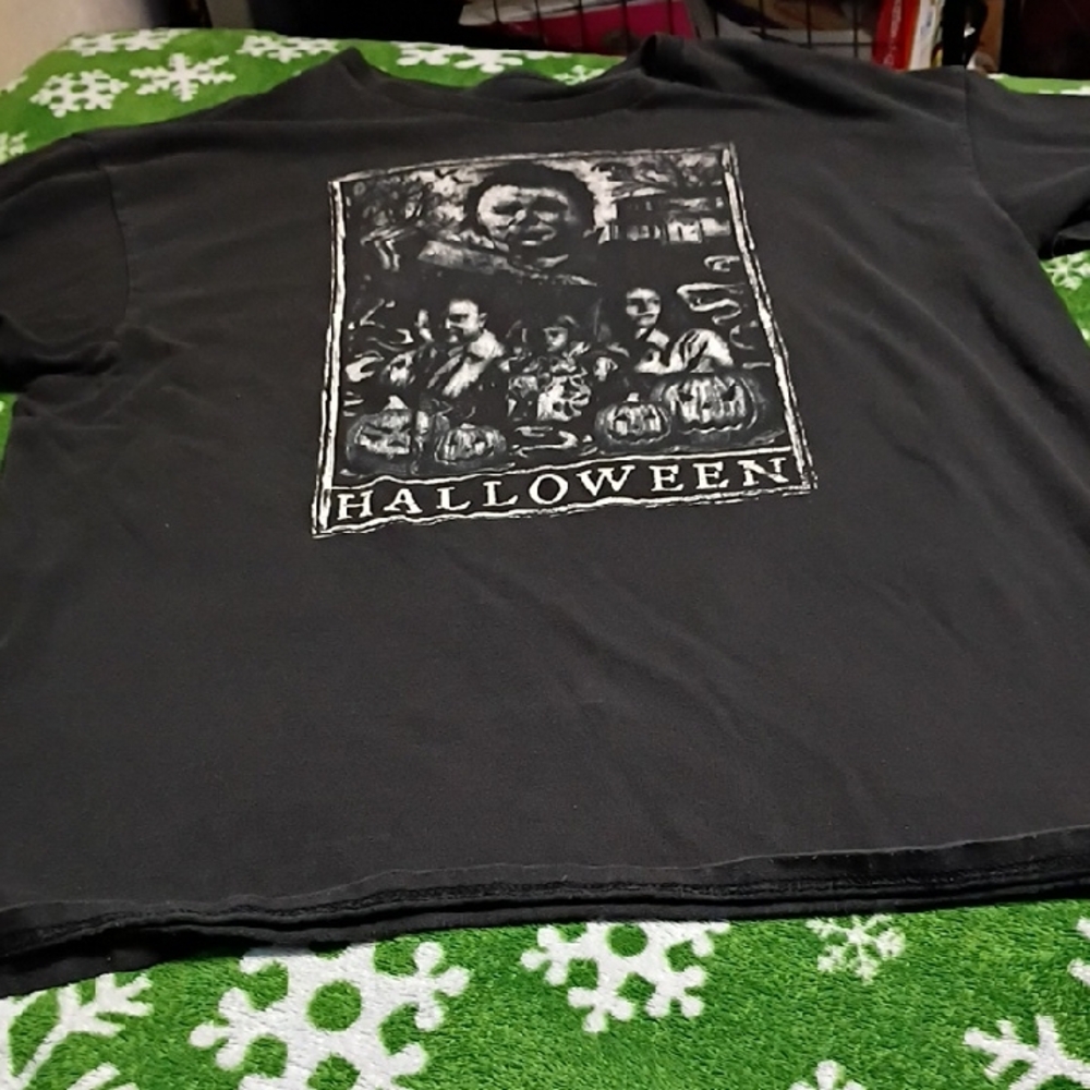 Black Halloween Graphic T-Shirt
